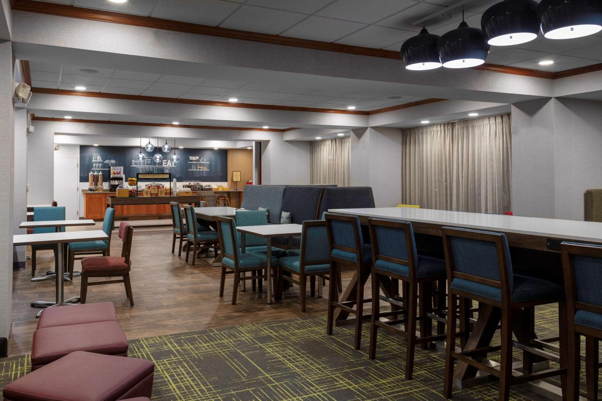 Hampton Inn Gretna - Smith Mountain Lake Exterior photo