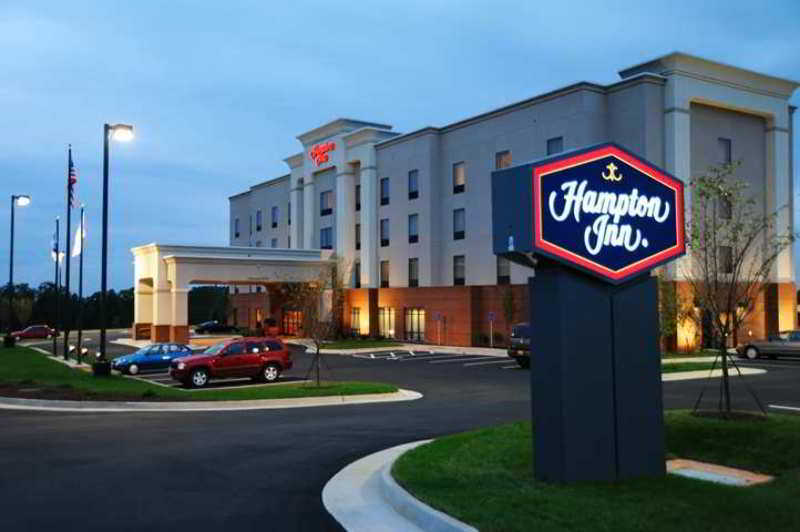 Hampton Inn Gretna - Smith Mountain Lake Exterior photo